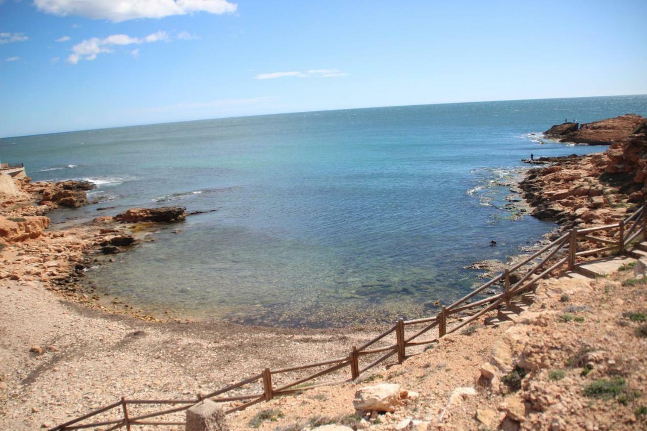 Bungalow Frente Al Mar Torrevieja Exterior photo
